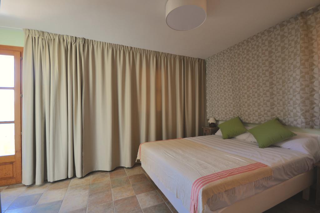 Houm Villa Cala Pi Zimmer foto